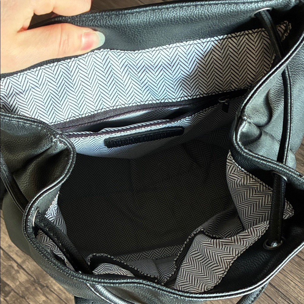 Chic Black And White Patterned Backpack - image 4